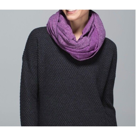 Lululemon Vinyasa Scarf Purple - Picture 1 of 10
